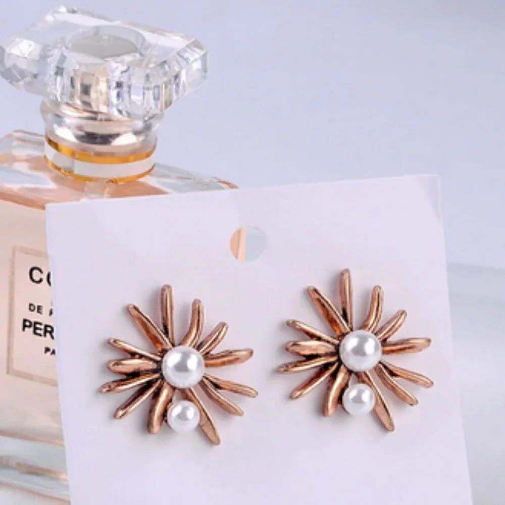 Unique Daisy gypsy  Stud pearl Earrings jewelry